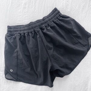 Lululemon Hotty Hot Short II *Long 4"